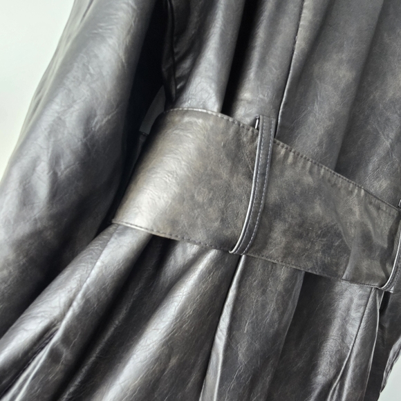 PrettyLittleThing Women's Long Faux Leather Textured Black Trench Coat 14 - Picture 16 of 16